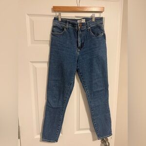 Abercrombie&Fitch High-Rise Super Skinny Ankle Jeans in Medium Blue Wash 27/4